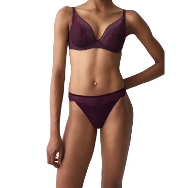 Kelnaitės Triumph Comfort Glam String 7291 2