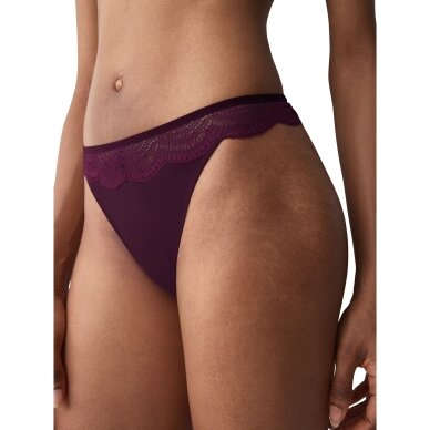 Kelnaitės Triumph Comfort Glam String 7291 1 Kelnaitės Triumph Comfort Glam String 7291 1